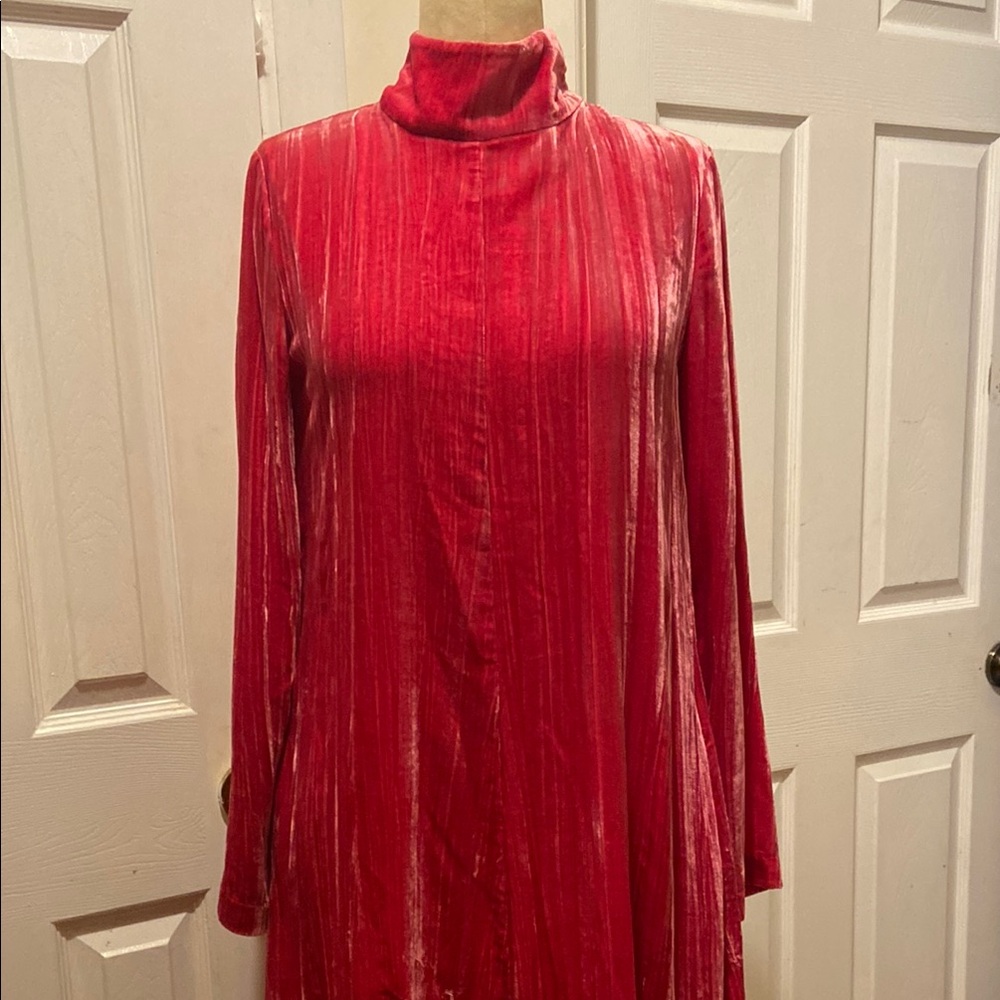 Maliparmi Popping Hot fuchsia velvet midi dress with pockets